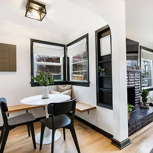 Picture Perfect In The Heart Of Dt Vancouver